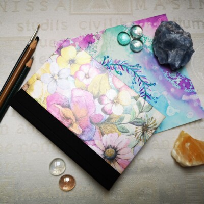 Kleines perlmutt-glänzendes Skizzenbüchlein